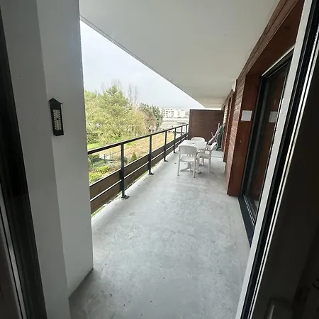 Proche Mer, Terrasse Et Wifi, Aux Minimes * La Rochelle (Charente-Maritime)