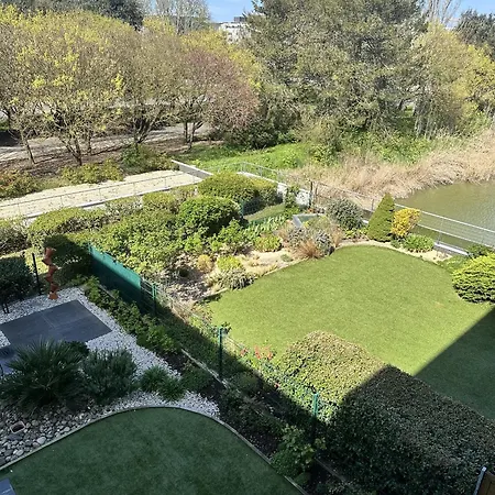 Apartment Proche Mer, Terrasse Et Wifi, Aux Minimes La Rochelle (Charente-Maritime)